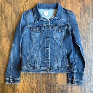 CB denim jacket never worn only washed size small (A10)